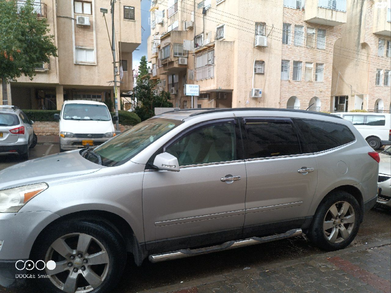מודעת רכב שברולט טראוורס