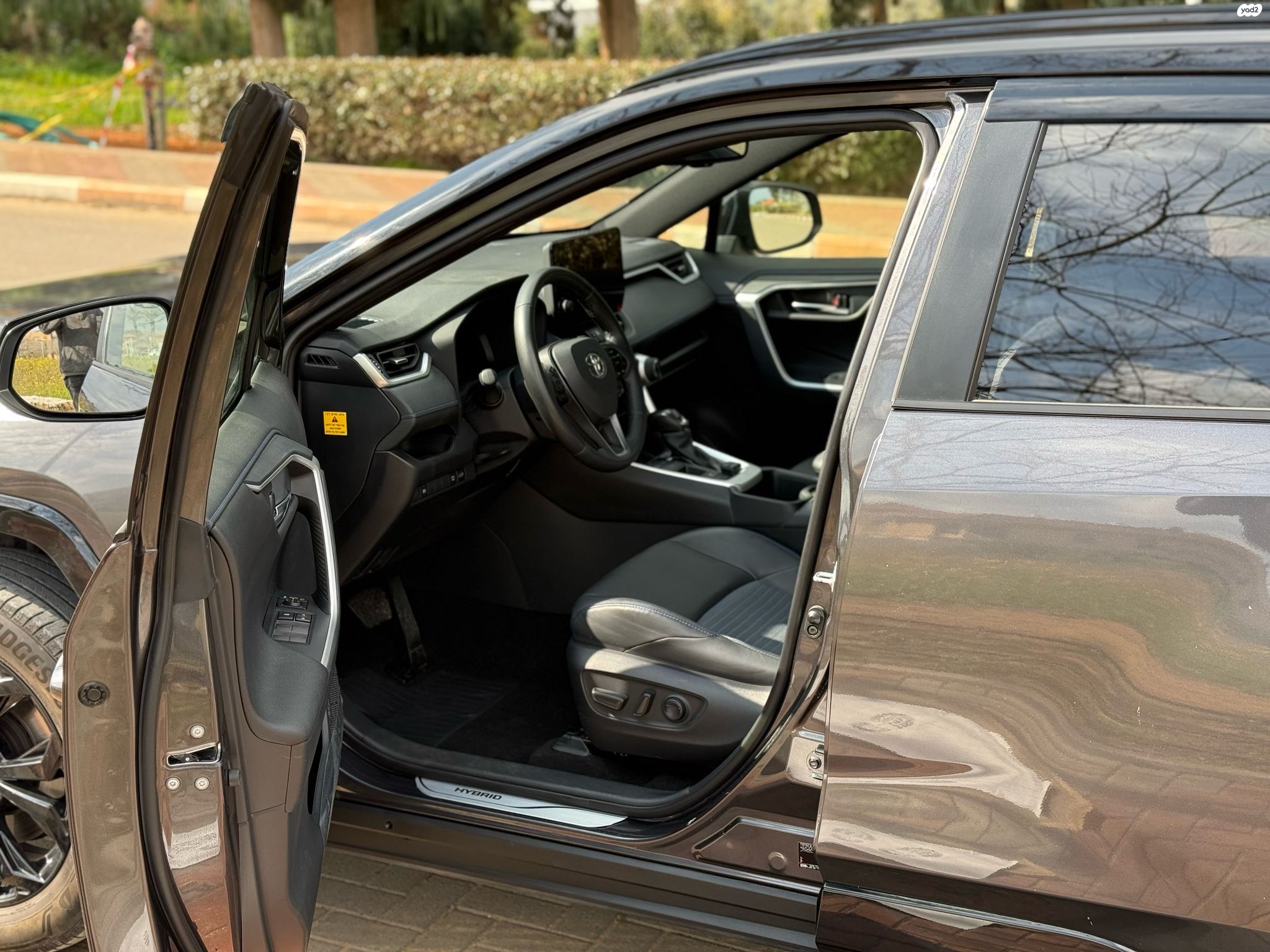 מודעת רכב טויוטה RAV4