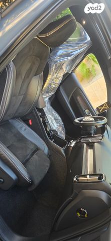וולוו XC40