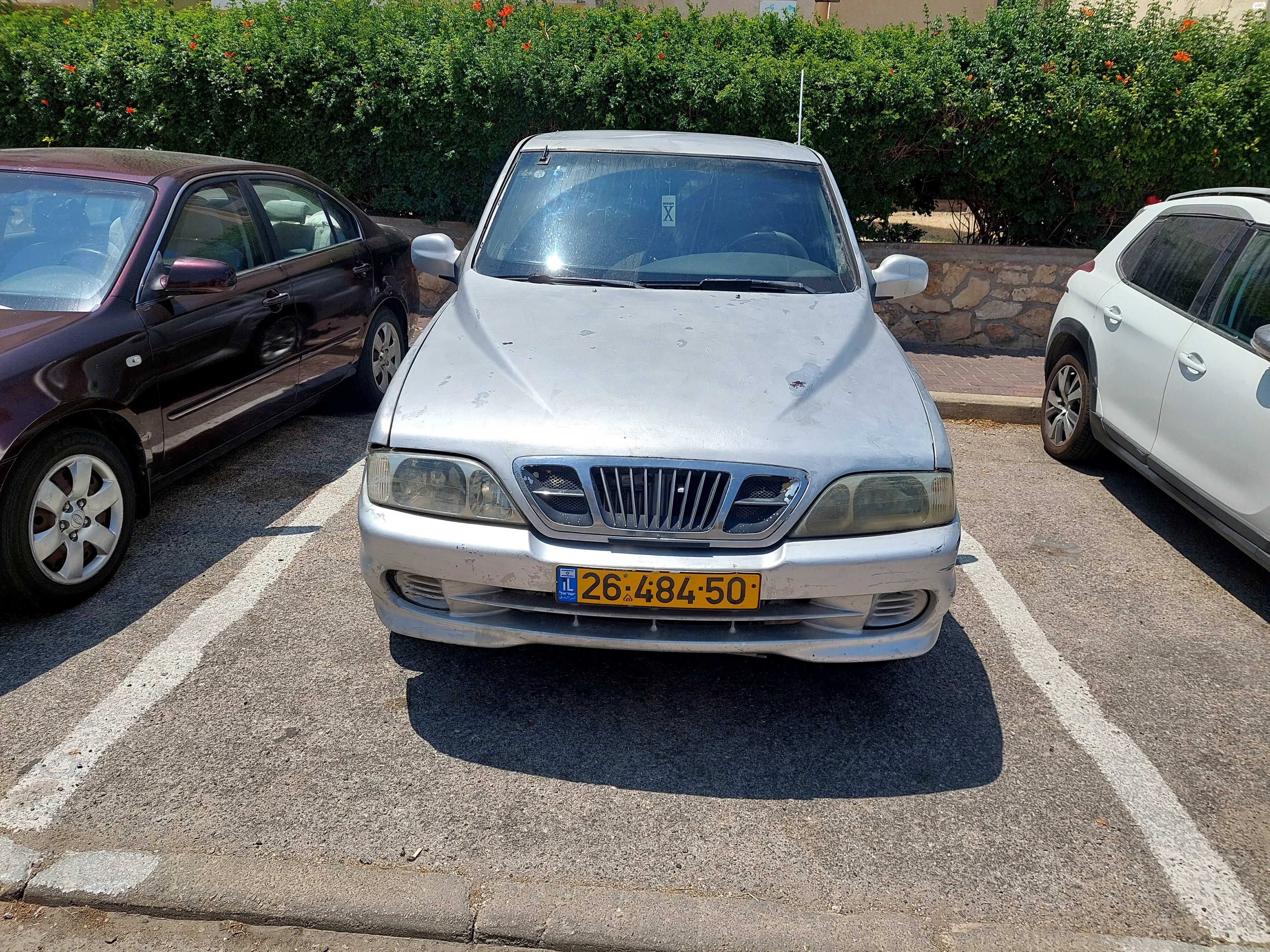 מודעת רכב סאנגיונג רקסטון