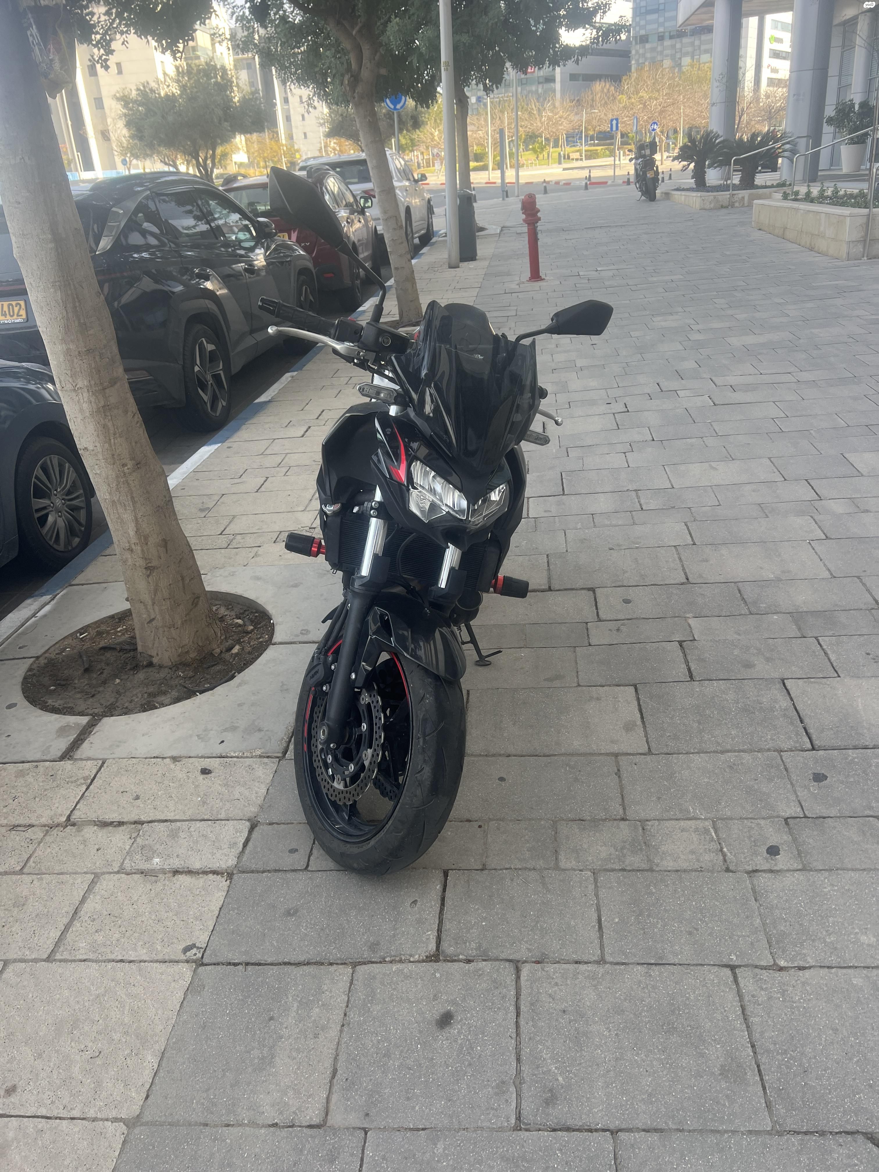 מודעת רכב קאוואסאקי Z650 abs