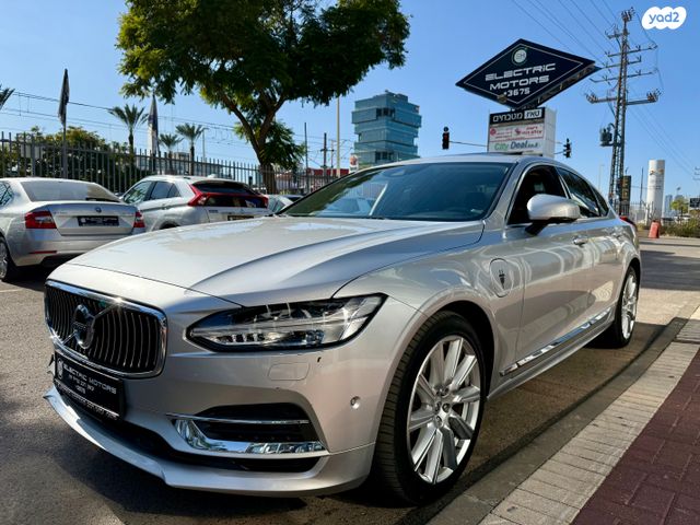 וולוו S90