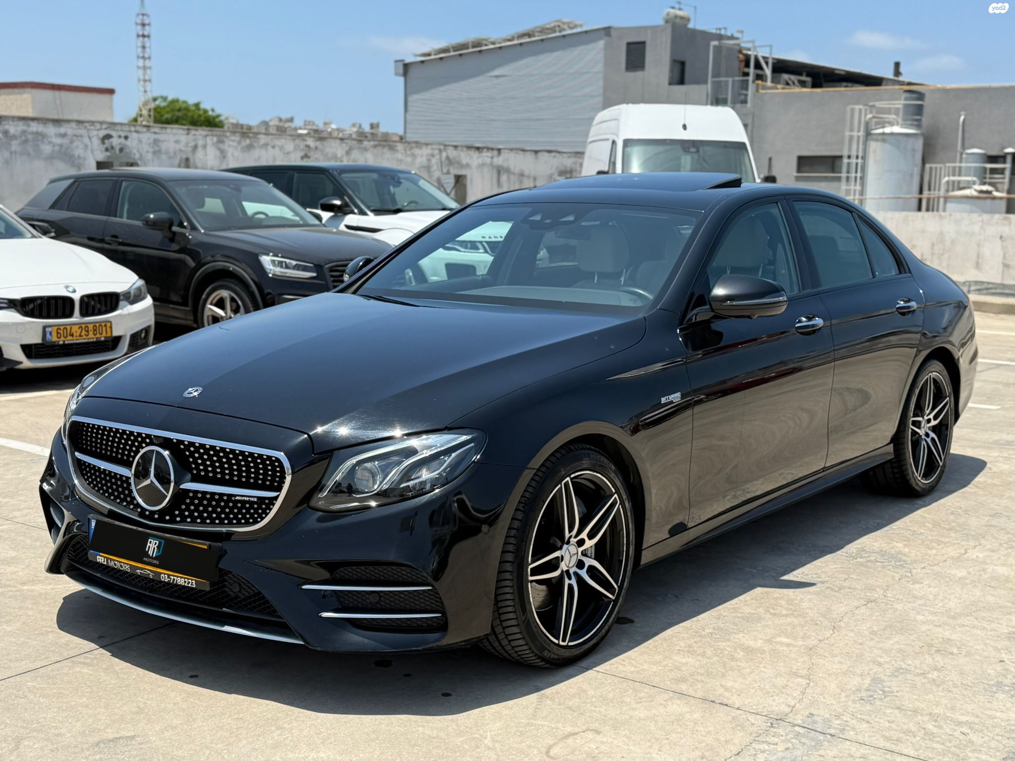 מודעת רכב מרצדס-בנץ E-class