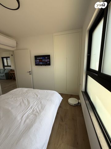 דירה, העפרוני 299, יובל, יובל