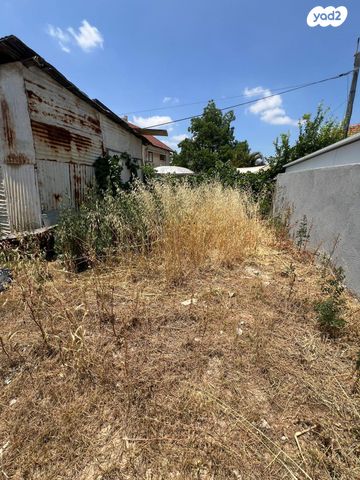 מגרשים, וייצמן, שאר העיר, קרית עקרון