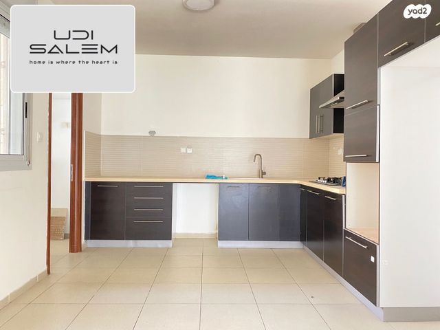 דירה, הרב שלום איפרגן, קרית השרון, נתניה