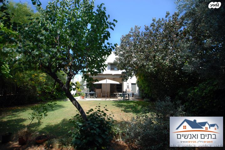 דו משפחתי, טופז, כפר יונה