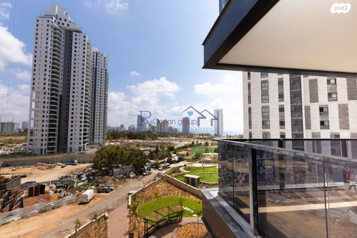 אמנון ליפקין שחק 