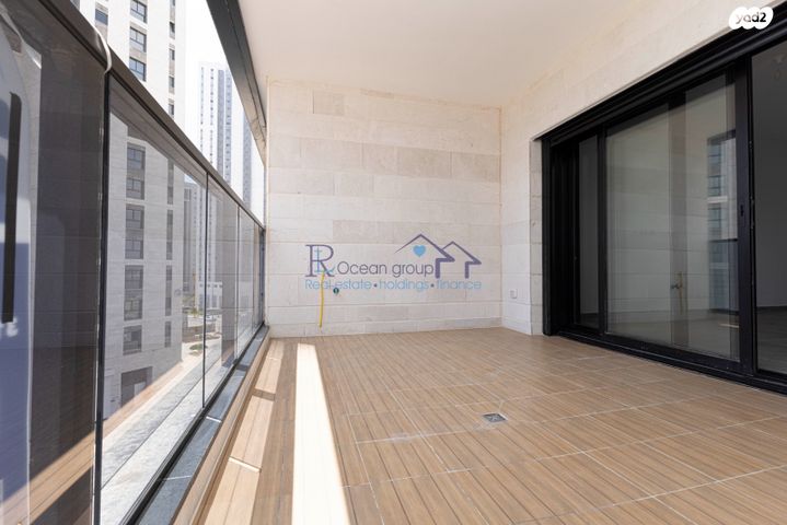 דירה, אמנון ליפקין שחק, נוף הטיילת, נתניה