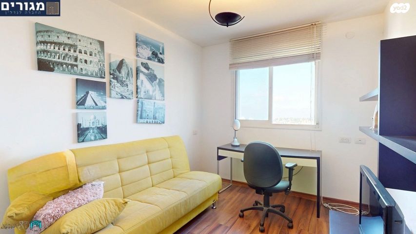 דירה, התאנה, נשר