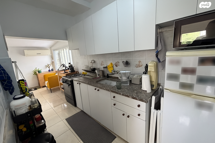 דירה, הרבי מקארלין, צהלון, שיכוני חסכון, תל אביב יפו