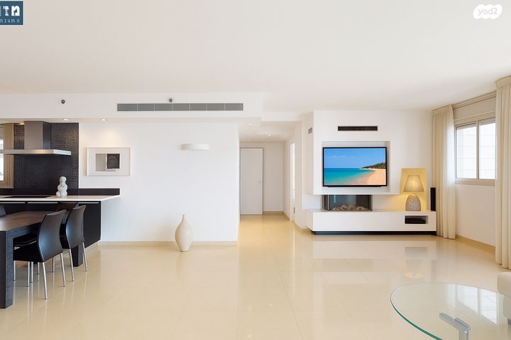 דירה, התאנה, נשר