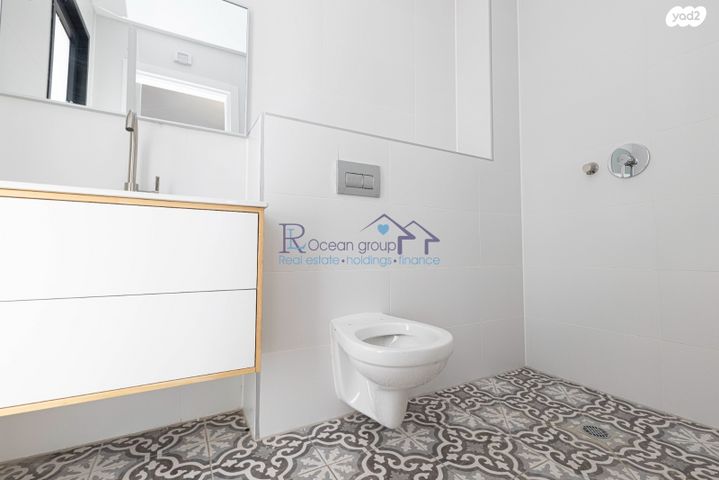 דירה, אמנון ליפקין שחק, נוף הטיילת, נתניה