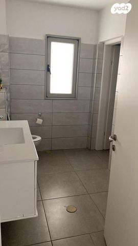 דירה, יורם ורון, אשקלון