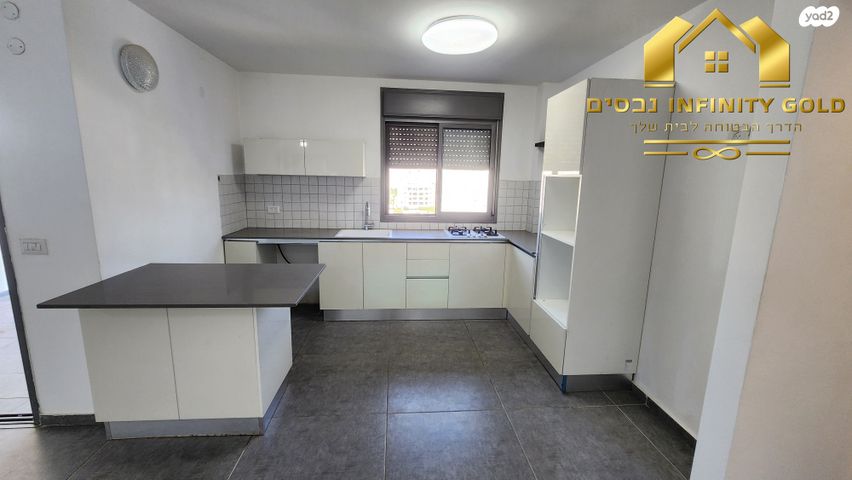 דירה, אלה, החורש, חריש