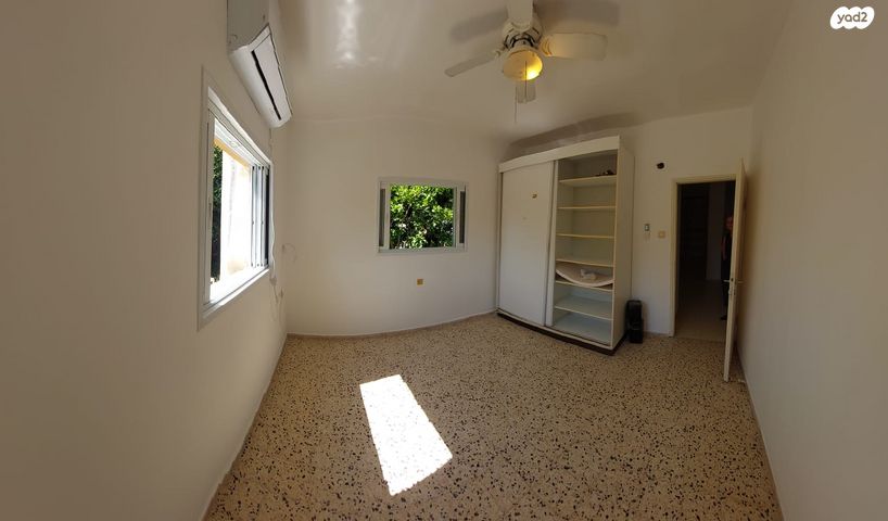 גג/ פנטהאוז, בן ציון דינור, הרצליה הירוקה, נווה עובד, הרצליה