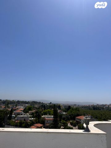 גג/ פנטהאוז, השקד, עין שרה, נהריה