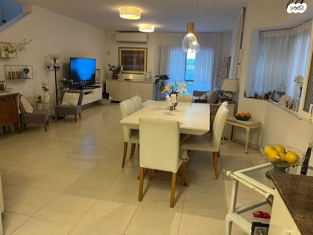 בית פרטי/ קוטג', הנשר, קדימה צורן