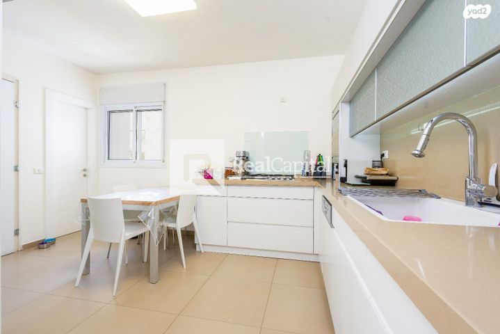 גג/ פנטהאוז, הדר, רמת השרון