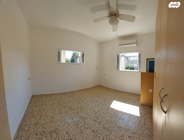 גג/ פנטהאוז, בן ציון דינור, הרצליה הירוקה, נווה עובד, הרצליה