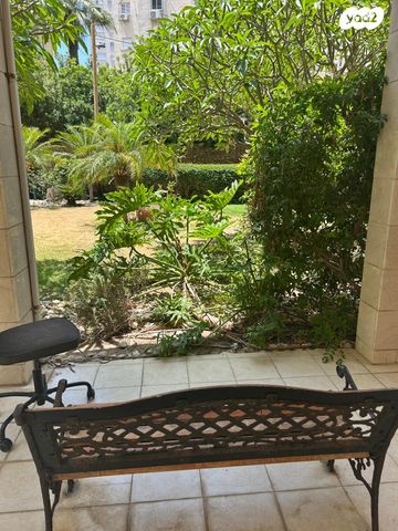 דירה, עמנואל מול, צפון מערב מרכז העיר, נתניה