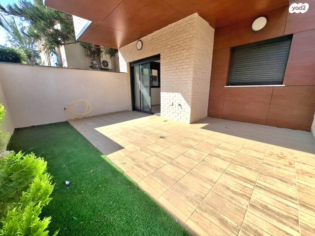 דירת גן, השיטה, רסקו א', חולון