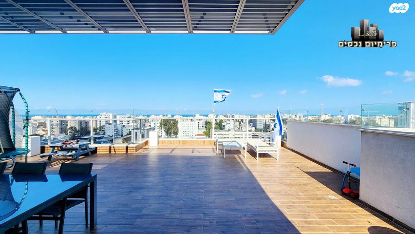 גג/ פנטהאוז, אליאס קלימיאן, נהריה