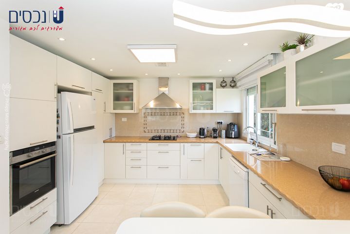 גג/ פנטהאוז, אחוזה, חיפה