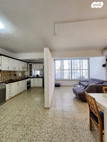 דירה, תרנ"א 26, חדרה