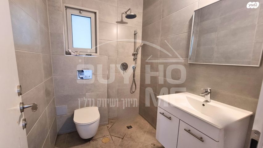 דירת גן, הפלמ"ח 135, שאר העיר, קדימה צורן