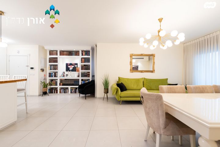 דירה, קלמן ביאלר 22, רחובות החדשה, רחובות