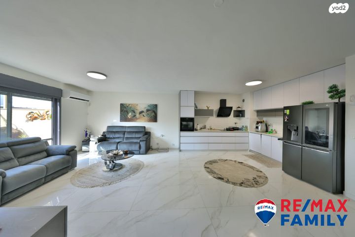 דירה, עפרה חזה 11, משכנות האומנים, קרית מוצקין