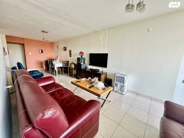 דירה, דרך ההגנה, נווה ברבור, כפר שלם מערב, תל אביב יפו