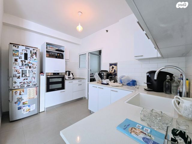 דירה, ביאליק, מרכז דרום, רעננה