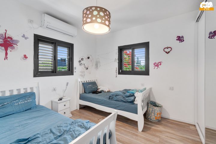 דו משפחתי, כצנלסון, ראשון לציון