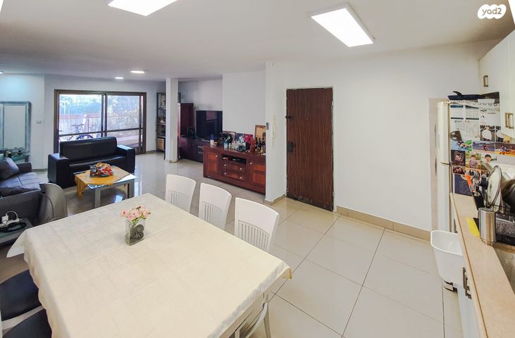 דירה, וייצמן 123, קרית שז"ר, רעננה