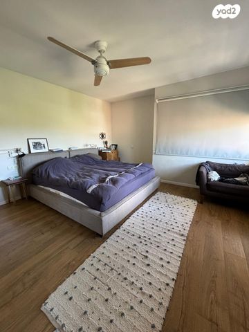 בית פרטי/ קוטג', הגפן, חרוצים