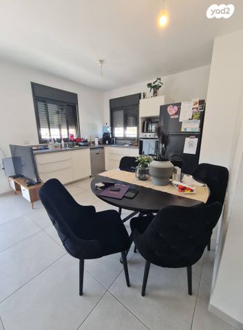 דירה, בצל האורנים, קרית טבעון