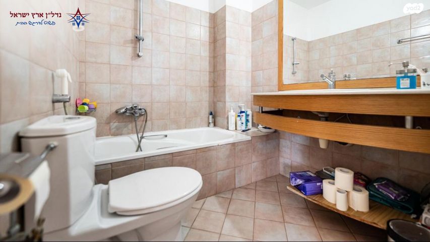 גג/ פנטהאוז, הכנסת, שטח 9, גבעתיים