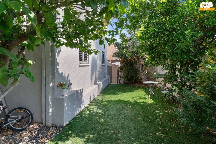 דו משפחתי, כצנלסון, ראשון לציון