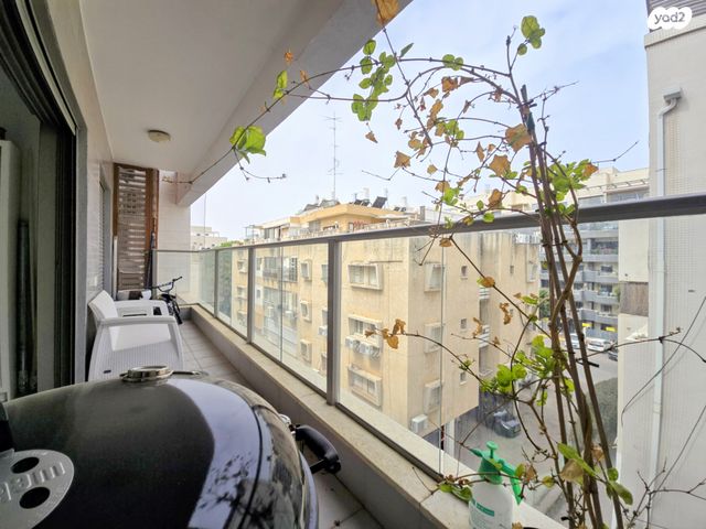 דירה, ביאליק, מרכז דרום, רעננה