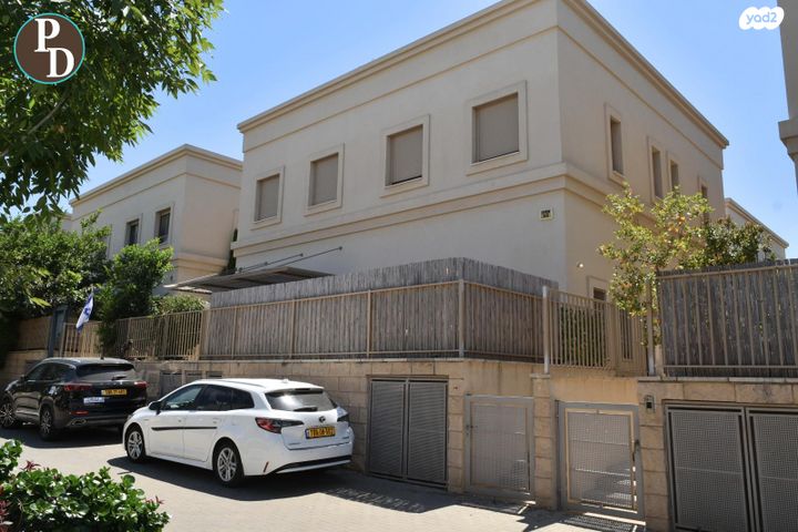 דו משפחתי, פרג, פרדסיה, פרדסיה