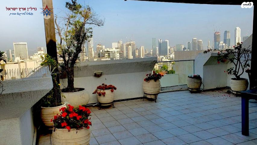 גג/ פנטהאוז, הכנסת, שטח 9, גבעתיים