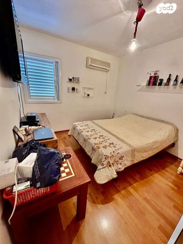 דירה, דרך ההגנה, נווה ברבור, כפר שלם מערב, תל אביב יפו