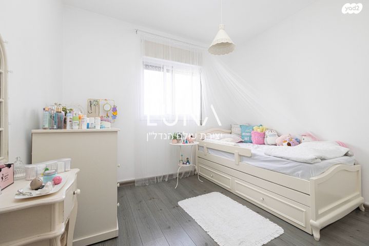 דירה, מנחם בגין 9, רמת פולג, נתניה