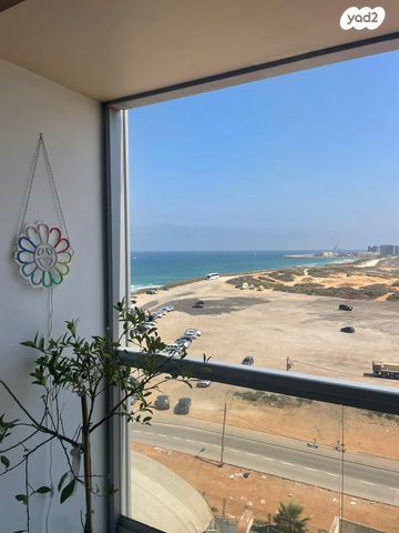 יוניצמן 21