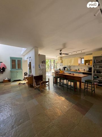 בית פרטי/ קוטג', הגפן, חרוצים