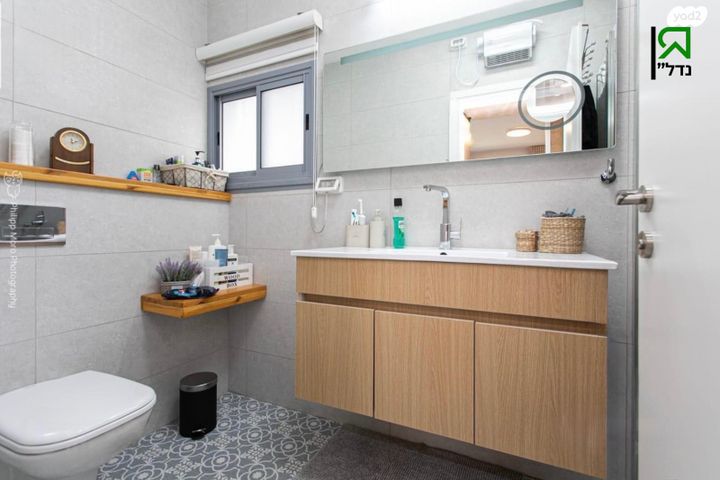 דירת גן, שדרות יצחק שמיר 5, גלי כרמל, טירת כרמל