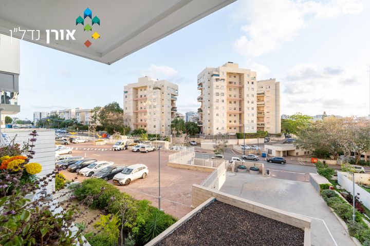 דירה, קלמן ביאלר 22, רחובות החדשה, רחובות