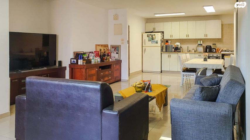 דירה, וייצמן 123, קרית שז"ר, רעננה